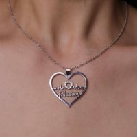 سلسال رقبة بتصميم نبضات القلب مرصع بالزركون