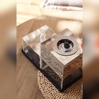 مبخرة وصندوق بالاسم