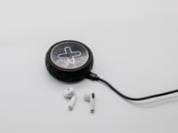 منصة شحن لاسلكي + سماعة + ماج سيف