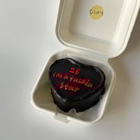 Lunchbox Black Heart Cake