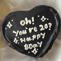 Lunchbox Black Heart Cake