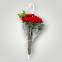 مظلة الورد هدية أمطار الشتاء