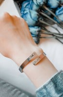 اسواره اسم مع تاريخ للرجال وللنساء تصميم حسب اختيا...