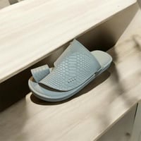 حذاء شرقي مطرز