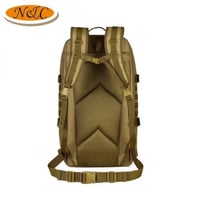 شنطة ظهر رجالي مناسبه للرحلات و التخييم و التسلق