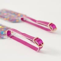 تاق حقيبة لسفر مصمم بشكل أنيق ومميز بألوان زاهية-...