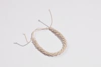 سوار خيط بيج