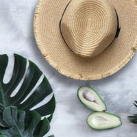 قبعة قش للشاطئ / لون بيج