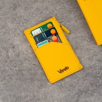 محفظة بطاقات جلد تحمل حتى 10 بطاقات