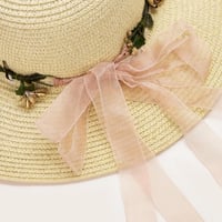 قبعة شاطئ / زينة ورد