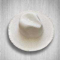 قبعة قش للشاطئ / لون أبيض