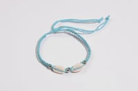 سوار ب صدف البحر