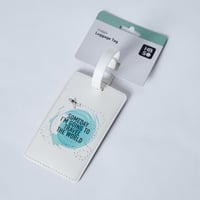 تاق حقيبة للسفر مصمم بشكل انيق وجميل