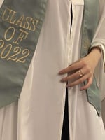 عبايات تخرج بالاسم تفصيل حسب الطلب