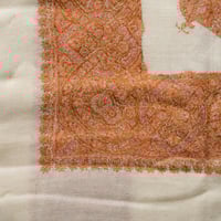 شال كشميري من فالور بشمينا VIP مطرز!