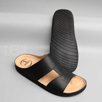 حذاء رجالي طبي أسود