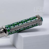 Aristocrat Regal-chic