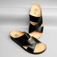 حذاء رجالي طبي أسود