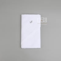 شماغ دسار الابيض بلس 2025