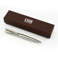 قلم الرجل المتميز