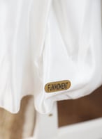 مهد مواليد (سلة موسى) + قاعدة هزاز ابيض