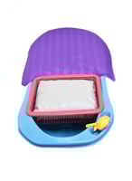 حوض استحمام مع لعبة للأطفال حديثي الولادة