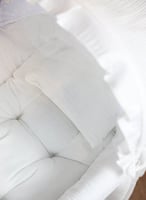 مهد مواليد (سلة موسى) + قاعدة هزاز ابيض