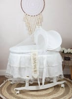 مهد مواليد (سلة موسى) ابيض + قاعدة ابيض