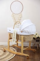مهد مواليد (سلة موسى) لون ابيض + قاعدة