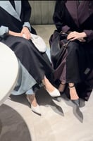 عبايه نوره بليزر داخلي مع عبايه (طقم)