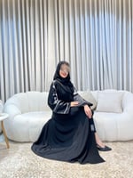 عبايه غرام لون اسود