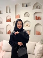 عبايه قصة نص كلوش قماش سيراميك شك اكتاف 001