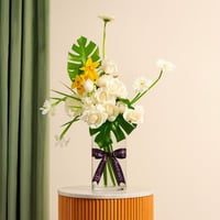 باقة زهور رقة من نور