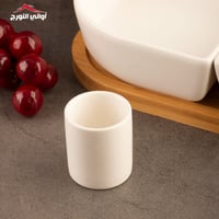 صحن تقديم مكسرات بقاعدة خشب أبيض