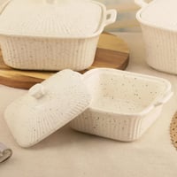 صينية بغطاء مربع