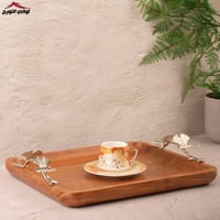 تبسي خشب مستطيل بيد فراشة فضي وسط