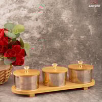 طقم مكسرات ثلاثي بيور زجاج بغطاء وستاند خشب