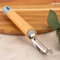 مبشرة خضار بيد خشب