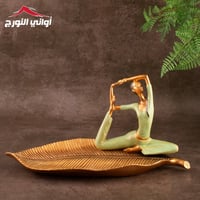 مجسم فتاة اليوغا