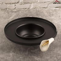 صحن ضيافة لمسات أسود بغطاء