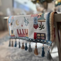 مفرش بنقشات رمضانية (الفضيلة)