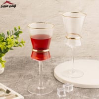 كاس زجاج طويل