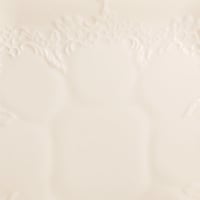 صحن مستطيل ابيض مزخرف مذهب