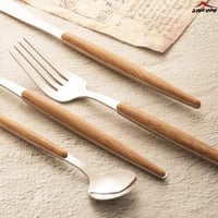 طقم ملاعق فضي بيد خشب 24 قطعة