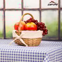 مفرش طاولة قماش كاروهات أزرق غامق بحواف دانتيل