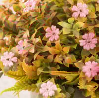 فازة زهور وردي