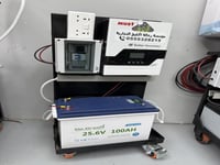 محطة طاقة شمسية بقدرة 2000 واط