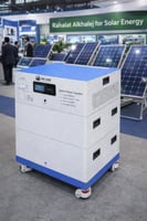 محطة طاقة شمسية متنقلة 34 كيلو واط – حل متكامل لتش...