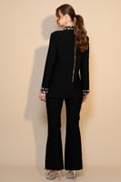 بدلة أنيقة 468822