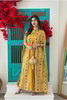 جلابية شرقية فاخرة بتطريز ذهبي راقٍ - جلابيات كشخة